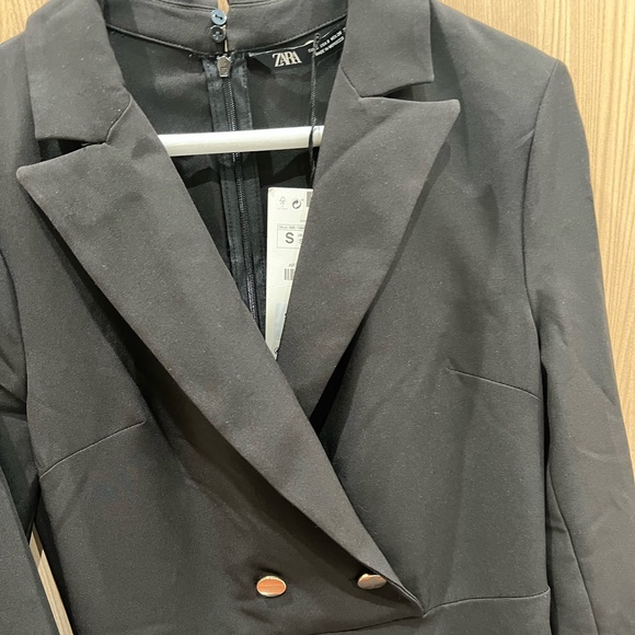 NEW ZARA Buttoned Blazer Jumpsuit Romper Long Sleeve Black W/ Gold Buttons Small - Picture 6 of 8